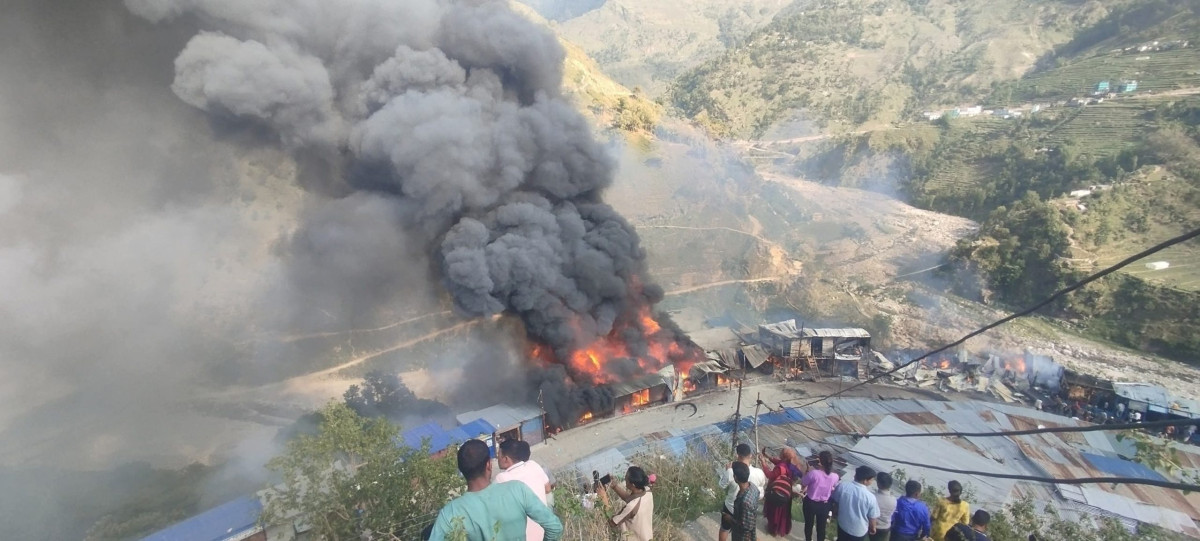 बाजुराको बाम्का बजारमा भिसन आगलागी