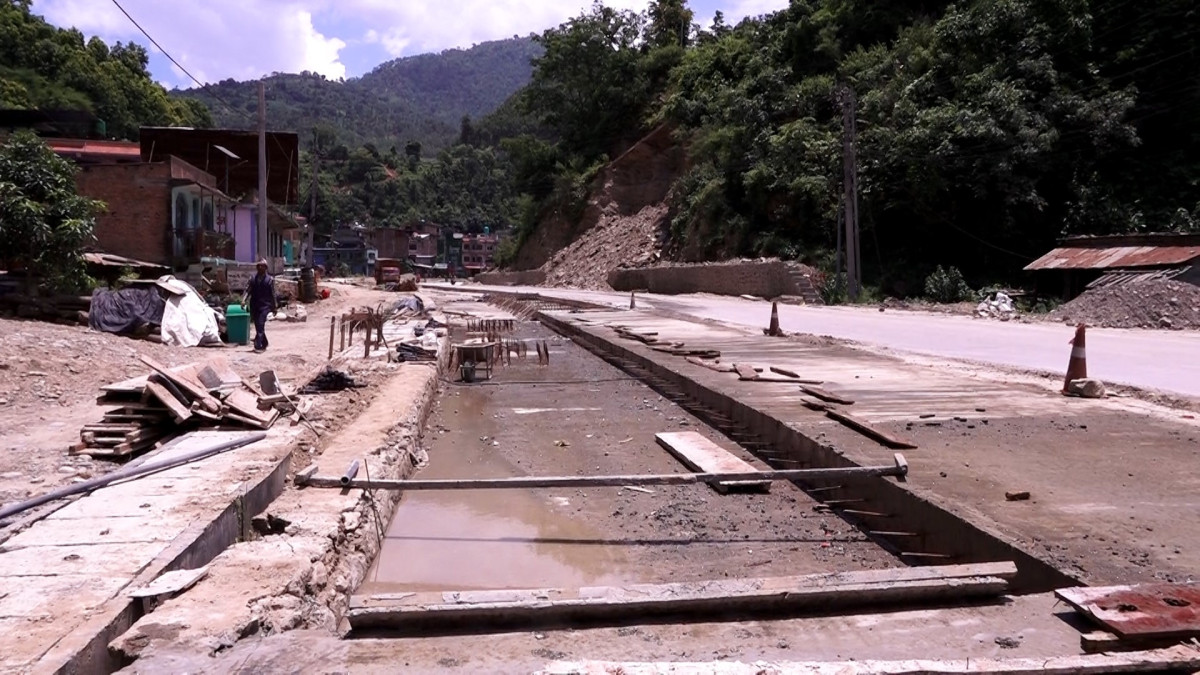 नारायणगढ–मुग्लिन सडकको आवधिक मर्मतका लागि बोलपत्र प्रक्रिया अघि बढ्यो