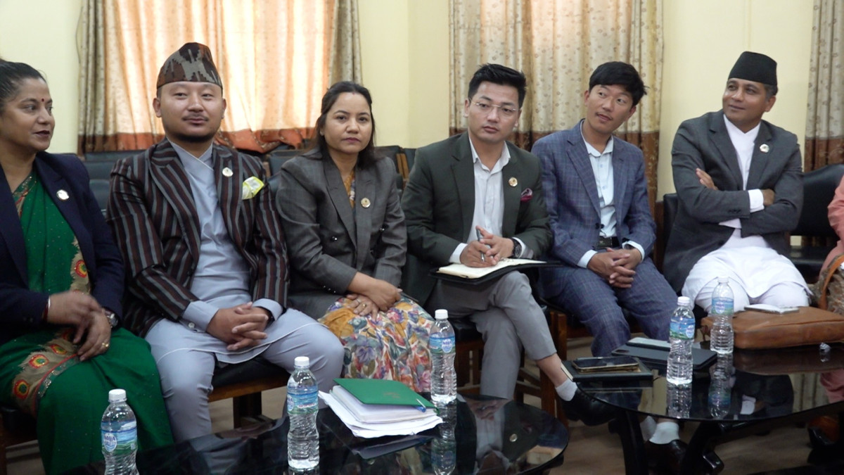 प्रधानमन्त्रीको अभिव्यक्तिविरुद्ध विपक्षी दलहरु एक ठाउँमा, माफी माग्नुपर्ने माग