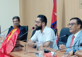 लुम्बिनी बौद्ध विश्वविद्यालयलाई विशिष्ट पहिचानसहित अघि बढाउन शिक्षामन्त्री पोखरेलको जोड